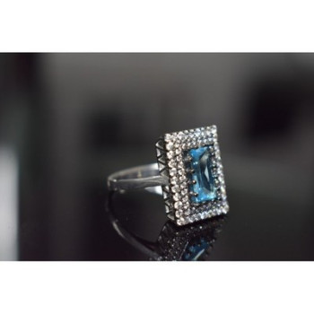 925 Sterling Silver Blue Alpanite & CZ Ring Size 8.5