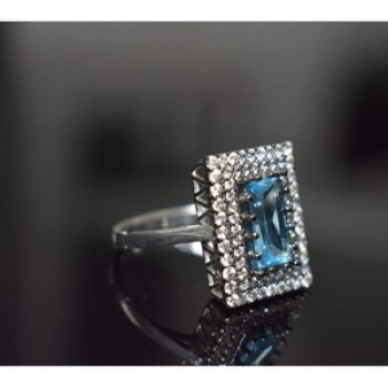 925 Sterling Silver Blue Alpanite & CZ Ring Size 8.5