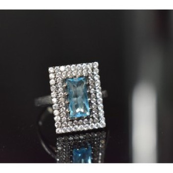 925 Sterling Silver Blue Alpanite & CZ Ring Size 8.5