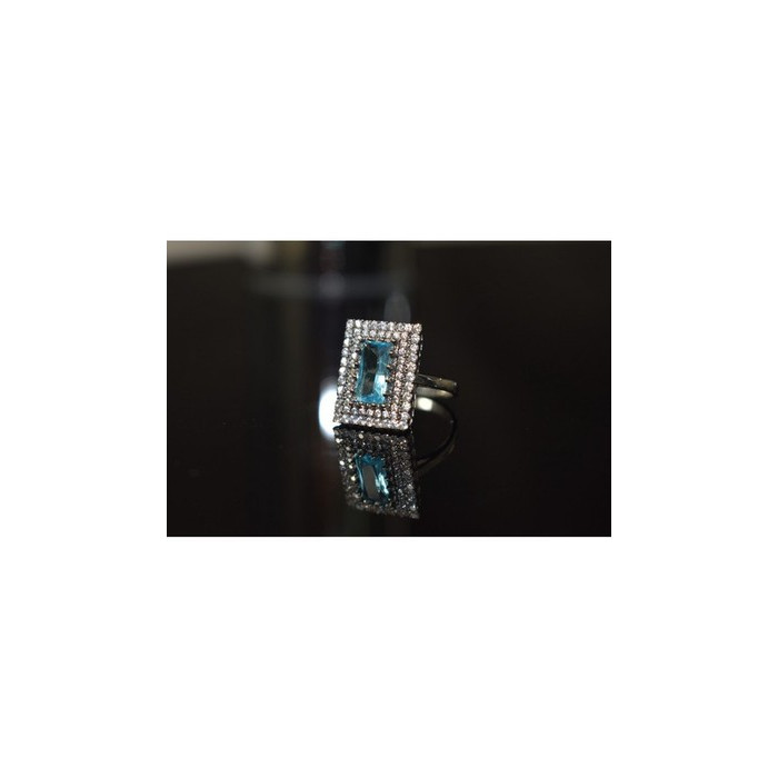925 Sterling Silver Blue Alpanite & CZ Ring Size 8.5