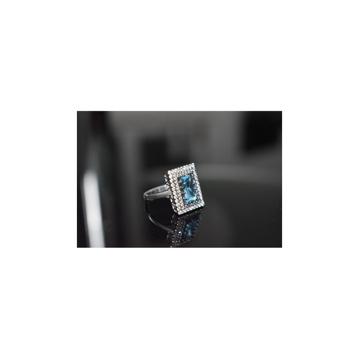 925 Sterling Silver Blue Alpanite & CZ Ring Size 8.5