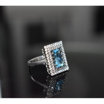 925 Sterling Silver Blue Alpanite & CZ Ring Size 8.5