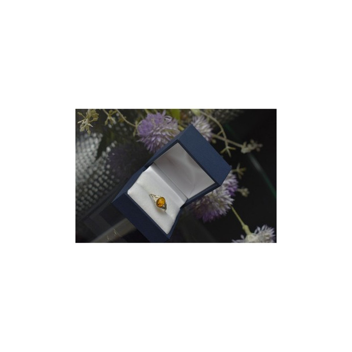 925 Sterling Silver Amber Ring Size 6.5
