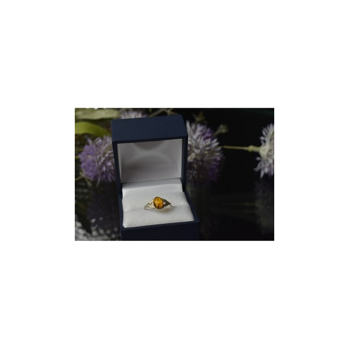 925 Sterling Silver Amber Ring Size 6.5
