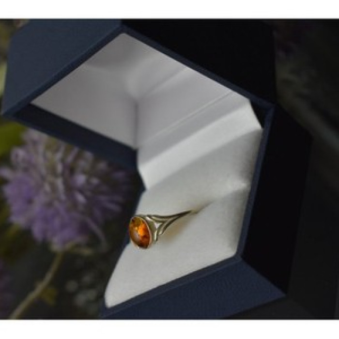925 Sterling Silver Amber Ring Size 6.5