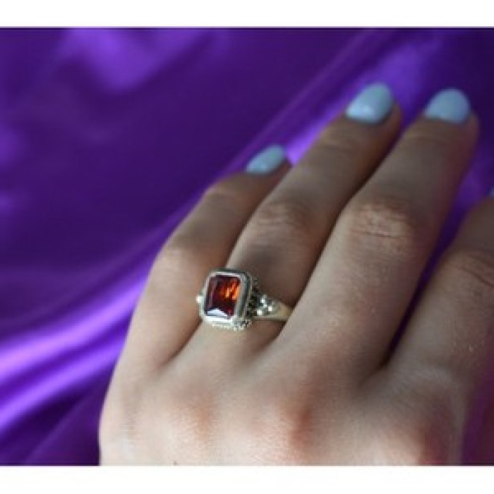 925 Sterling Silver Orange CZ Ring Size 6.5