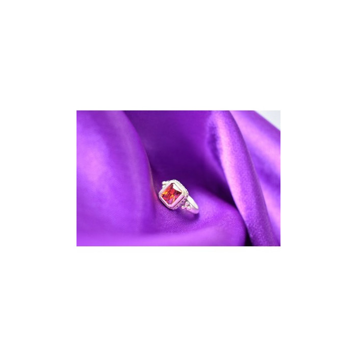 925 Sterling Silver Orange CZ Ring Size 6.5