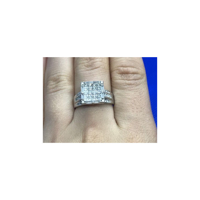 925 Sterling Silver CZ Ring Size 7.5