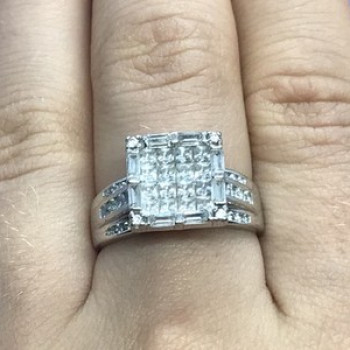 925 Sterling Silver CZ Ring Size 7.5