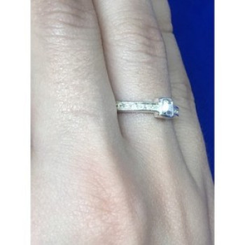 925 Sterling Silver CZ Ring Size 7