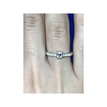 925 Sterling Silver CZ Ring Size 7