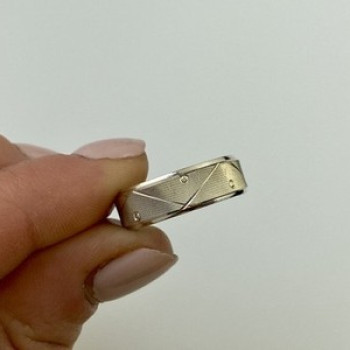 925 Sterling Silver Band Ring Size 7.5 Italy