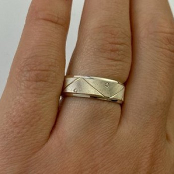 925 Sterling Silver Band Ring Size 7.5 Italy