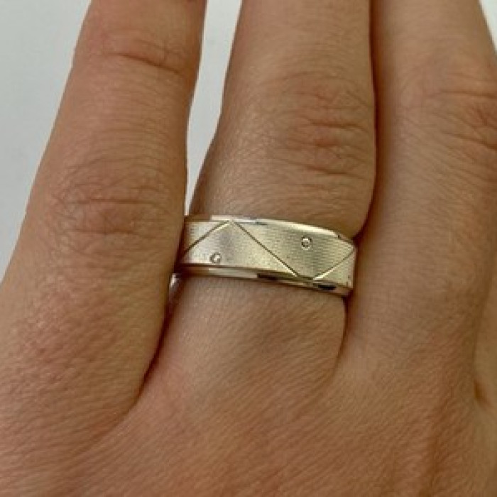 925 Sterling Silver Band Ring Size 7.5 Italy