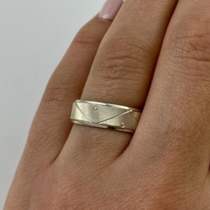 925 Sterling Silver Band Ring Size 7.5 Italy