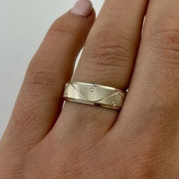 925 Sterling Silver Band Ring Size 7.5 Italy