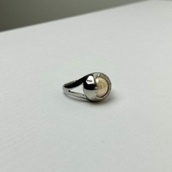 Ring With Pearl and CZ 