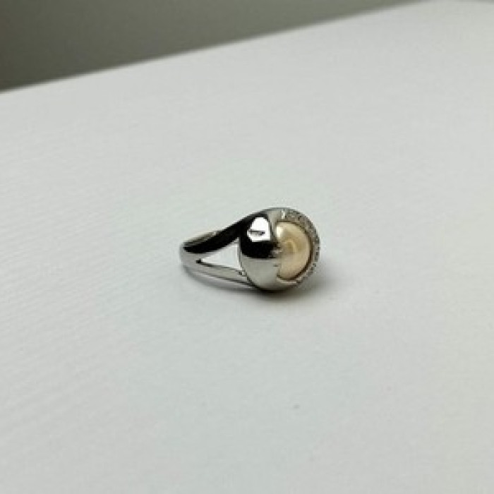 Ring With Pearl and CZ 