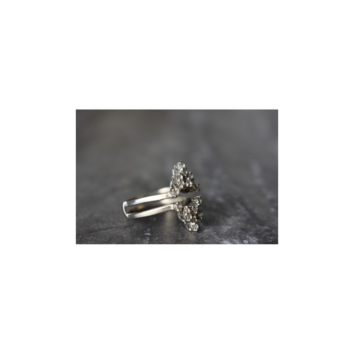 Designer's Ring with CZ Size 7.5