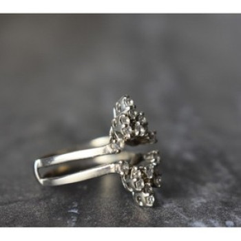 Designer's Ring with CZ Size 7.5