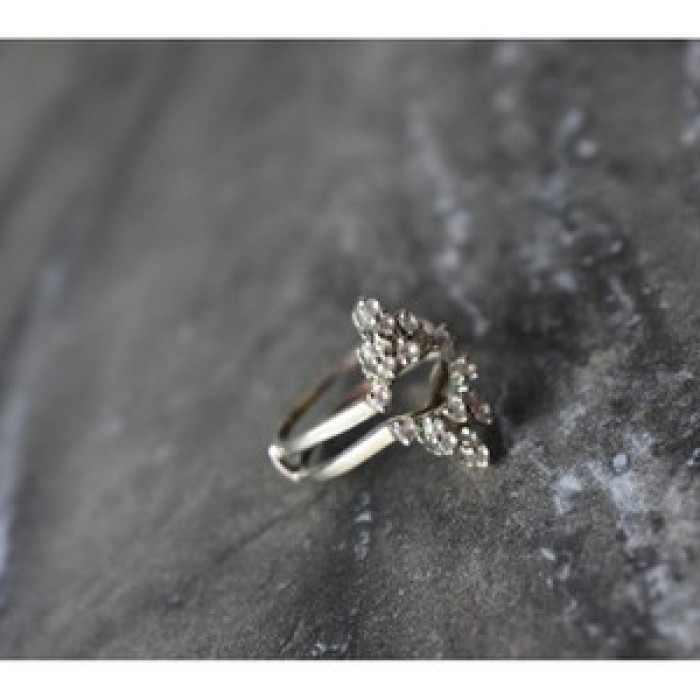 Designer's Ring with CZ Size 7.5