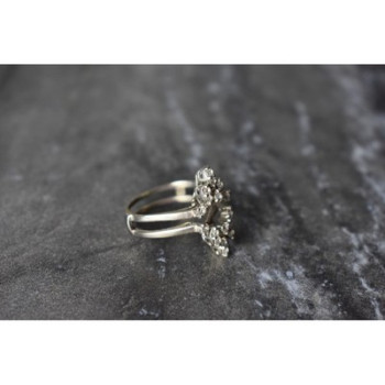 Designer's Ring with CZ Size 7.5