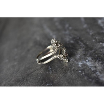 Designer's Ring with CZ Size 7.5
