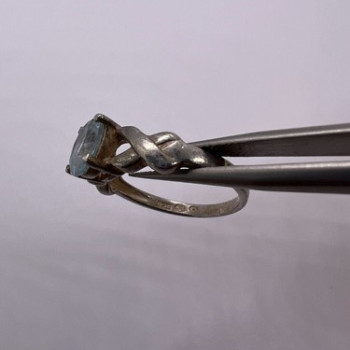 925 Sterling Silver Topaz Ring Size 6.5
