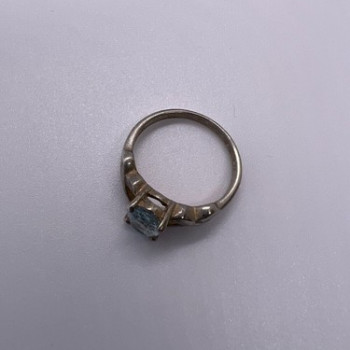 925 Sterling Silver Topaz Ring Size 6.5