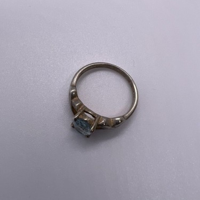 925 Sterling Silver Topaz Ring Size 6.5