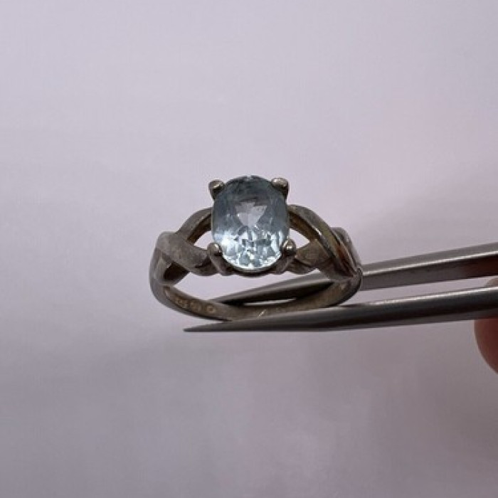 925 Sterling Silver Topaz Ring Size 6.5