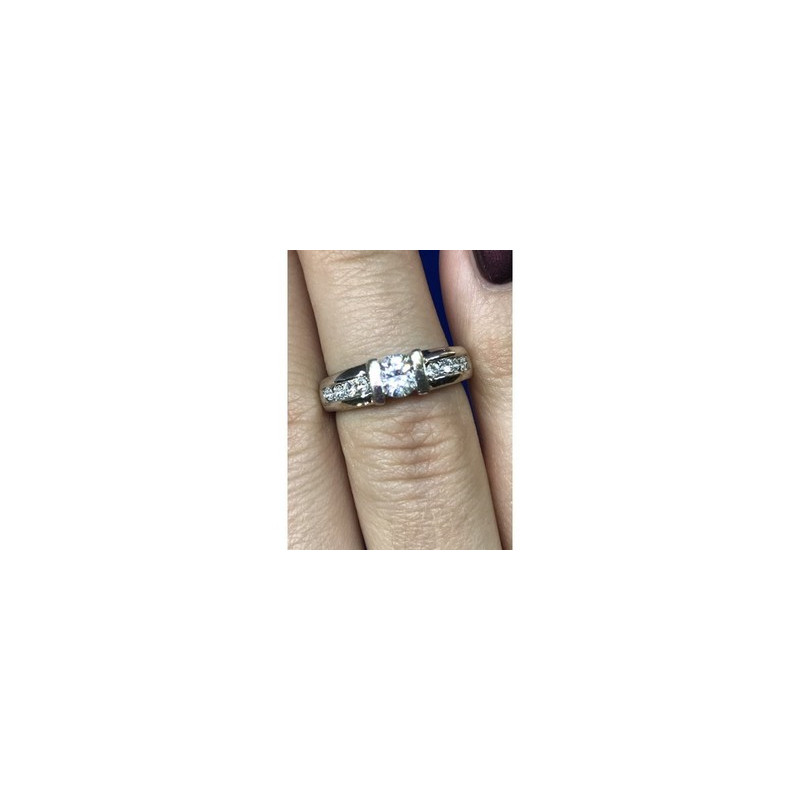 Classic Ring with CZ Size 5.5