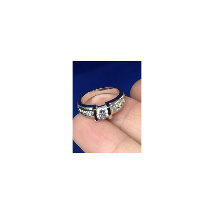 Classic Ring with CZ Size 5.5