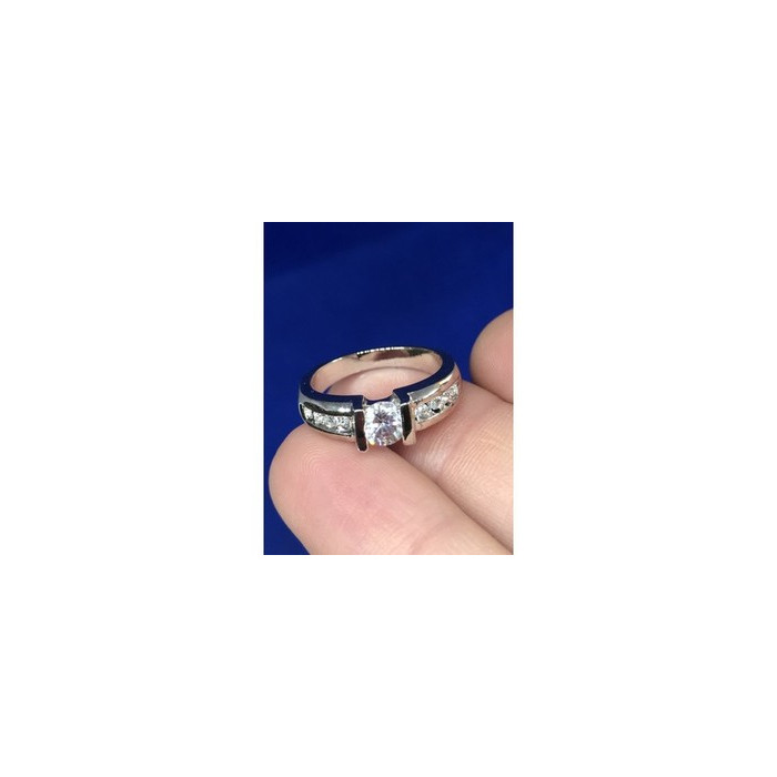 Classic Ring with CZ Size 5.5