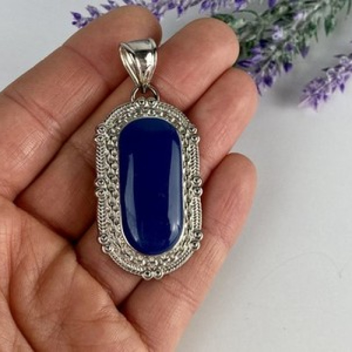 Pendant With Blue Agate