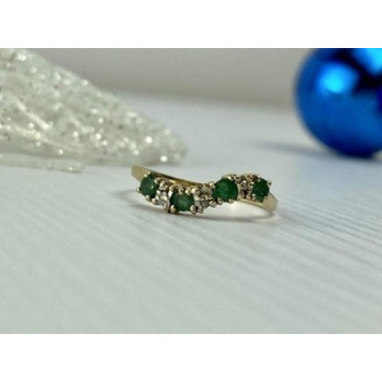 10K Yellow Gold Emeralds & Diamonds Ring Size 6.5