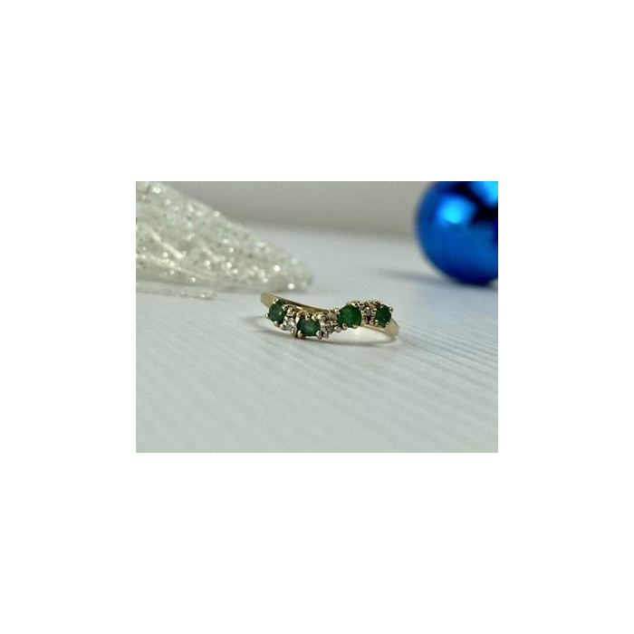 10K Yellow Gold Emeralds & Diamonds Ring Size 6.5