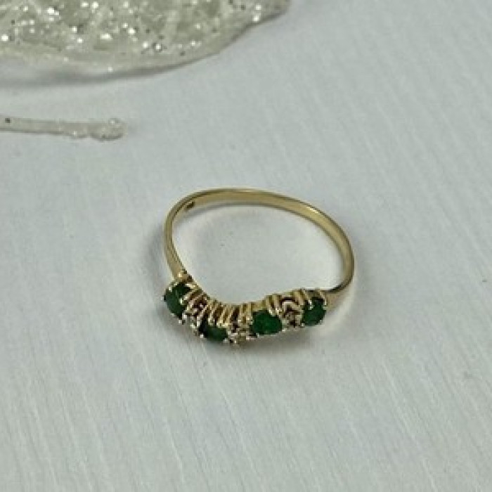 10K Yellow Gold Emeralds & Diamonds Ring Size 6.5