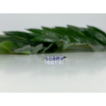 10K White Gold Iolite & Diamond Ring Size 7.5