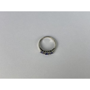 10K White Gold Iolite & Diamond Ring Size 7.5