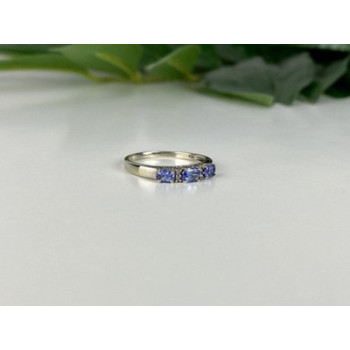 10K White Gold Iolite & Diamond Ring Size 7.5