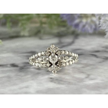 14K White Gold Diamonds Ring Size 6.5