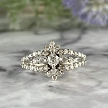14K White Gold Diamonds Ring Size 6.5
