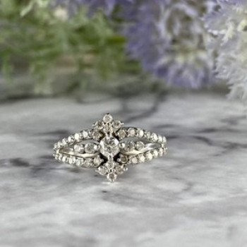 14K White Gold Diamonds Ring Size 6.5