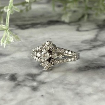 14K White Gold Diamonds Ring Size 6.5