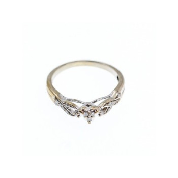 10K White Gold Diamonds Ring Size 7.5