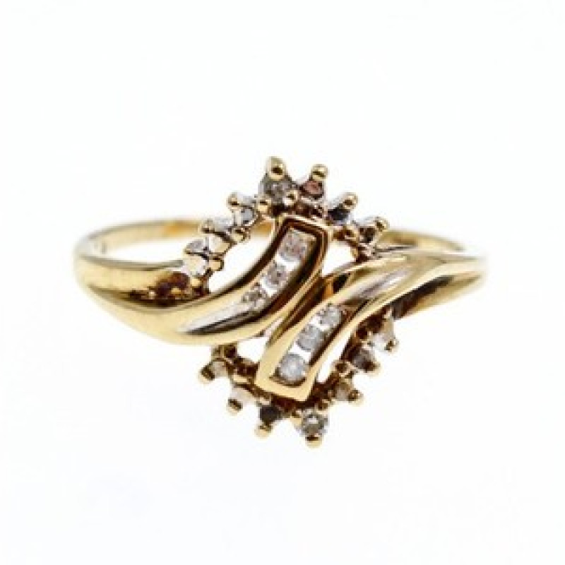 10K Yellow Gold Diamonds Ring Size 7.5
