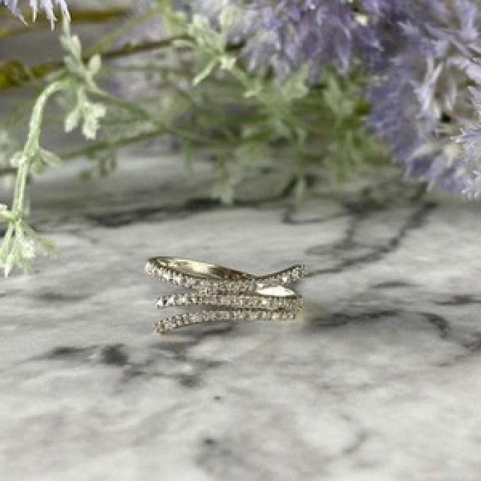14K White Gold Diamonds Ring Size 8.5