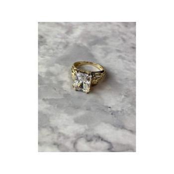 10K Yellow Gold CZ Ring Size 6.5 UTC