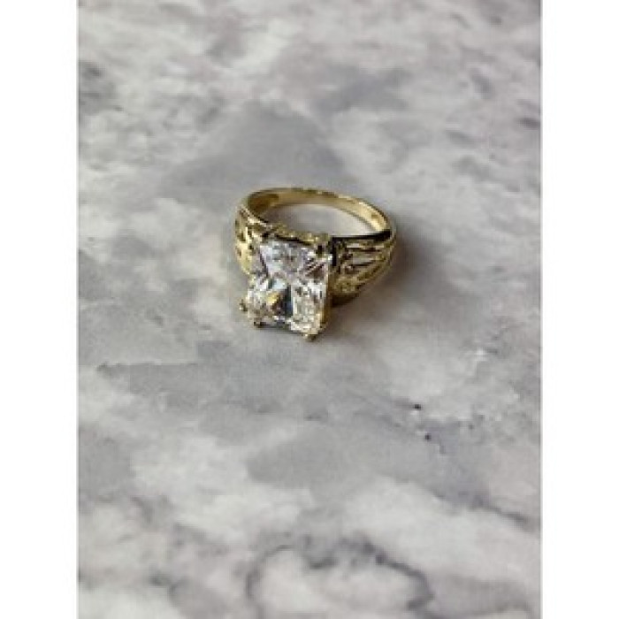 10K Yellow Gold CZ Ring Size 6.5 UTC